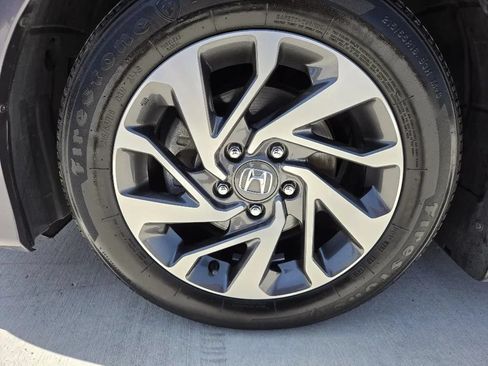 Used 2016 Honda Civic EX image 10