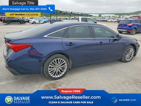 Used 2022 Toyota Avalon Limited w/ Advanced Safety Package FWD image 4