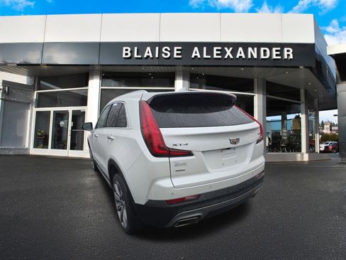 Used 2023 Cadillac XT4 Premium Luxury w/ Cold Weather Package AWD/4WD image 6
