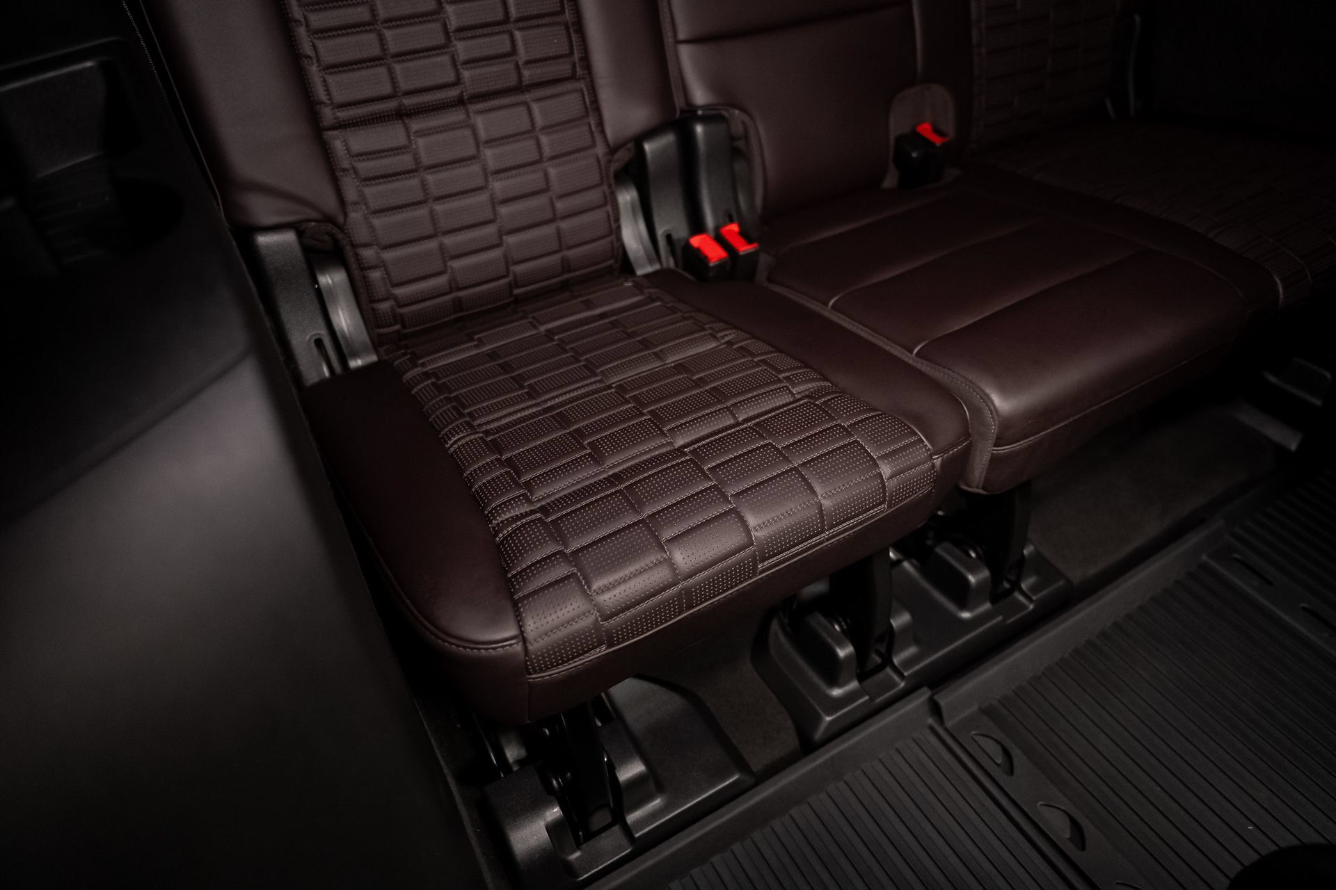 Used 2022 Cadillac Escalade ESV Premium Luxury Platinum w/ LPO, Floor Liner Package AWD/4WD image 69