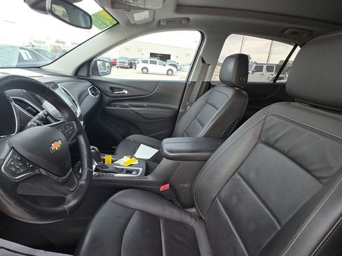 Used 2018 Chevrolet Equinox Premier image 11