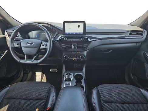 Certified 2023 Ford Escape ST-Line AWD/4WD image 9
