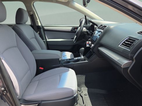 Used 2019 Subaru Outback 2.5i Premium AWD/4WD image 16