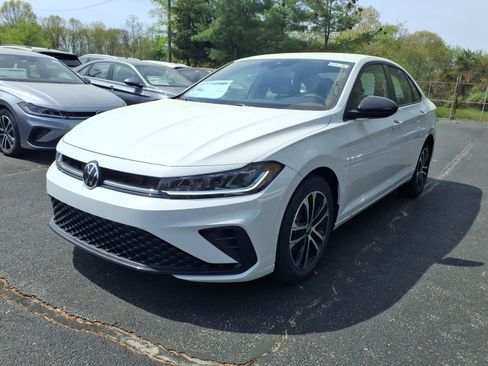 New 2026 Volkswagen Jetta Sport FWD image 4