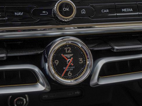 New 2026 Bentley Flying Spur Plug-In Hybrid image 29