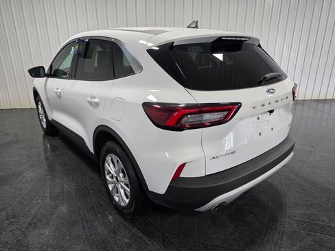 Used 2023 Ford Escape Active AWD/4WD image 3