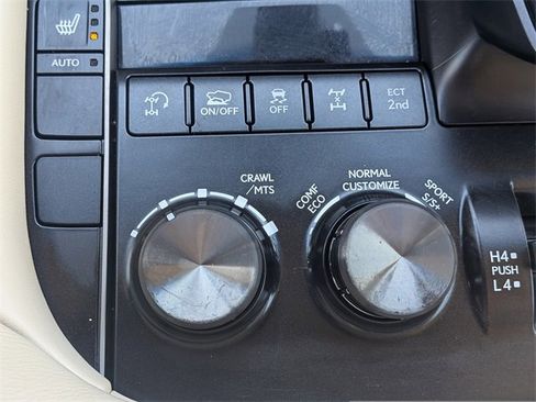 Used 2018 Lexus LX 570 4WD image 21