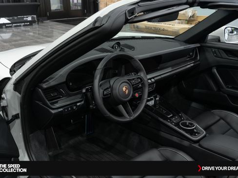 Used 2025 Porsche 911 Targa 4 GTS image 13