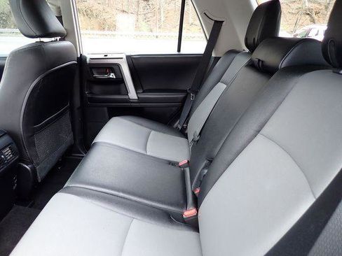 Certified 2018 Toyota 4Runner SR5 Premium image 18