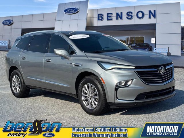 Used 2024 Buick Enclave Essence w/ LPO, Cargo Package FWD image 1