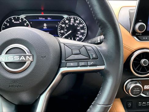 Used 2024 Nissan Sentra SV w/ SV Premium Package FWD image 24