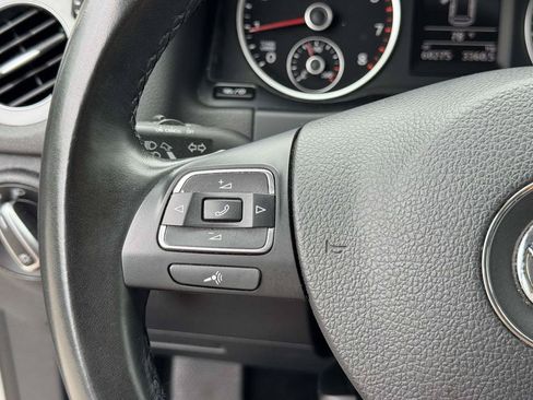 Used 2018 Volkswagen Tiguan Limited w/ Premium Package FWD image 11