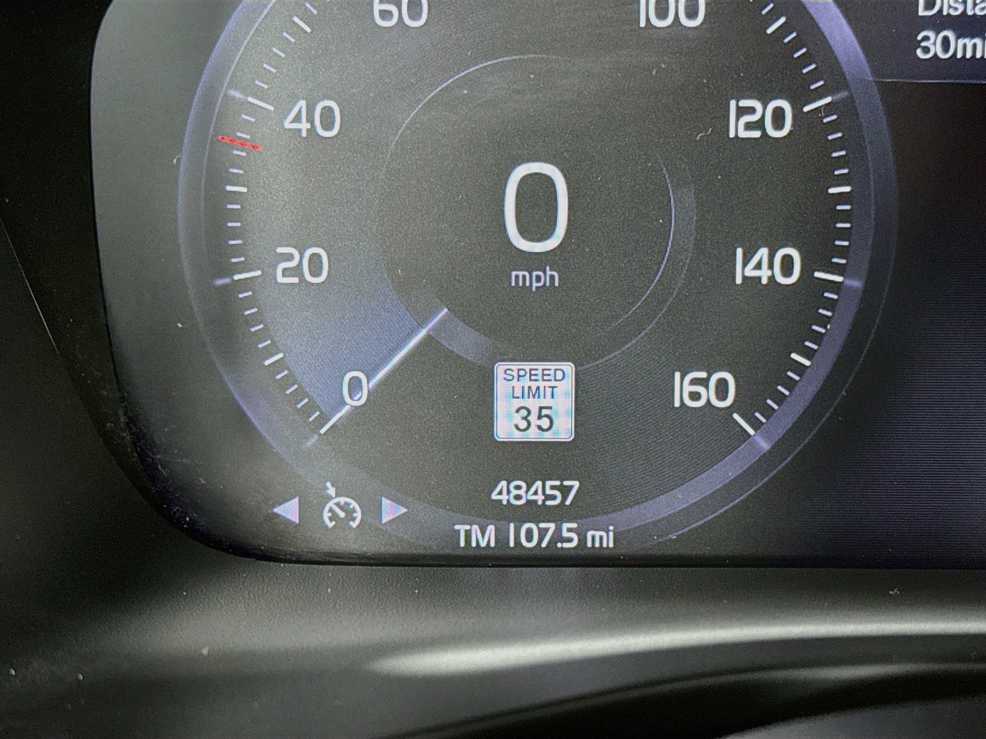 Used 2022 Volvo XC40 T5 Momentum AWD/4WD image 38