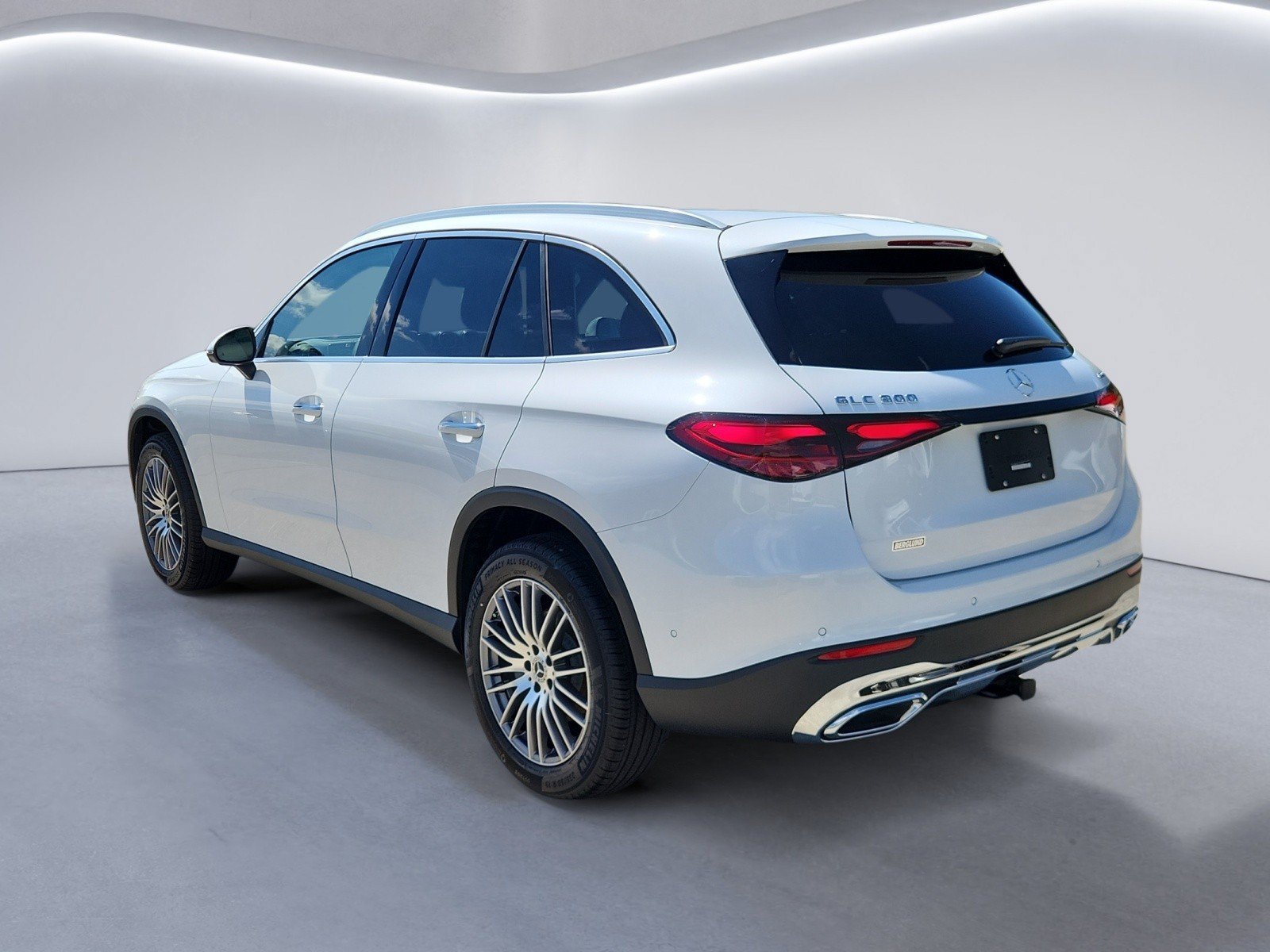 New 2027 Mercedes-Benz GLC 300 4MATIC image 5