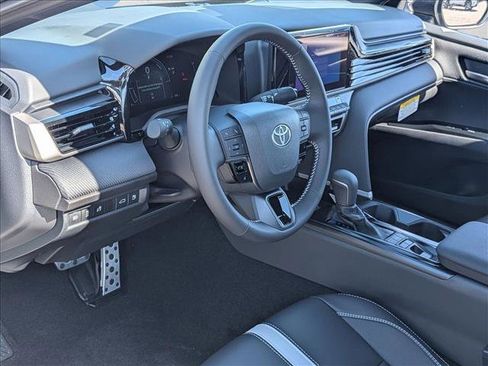 New 2026 Toyota Camry SE image 3