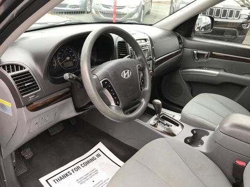 Used 2012 Hyundai Santa Fe GLS image 10