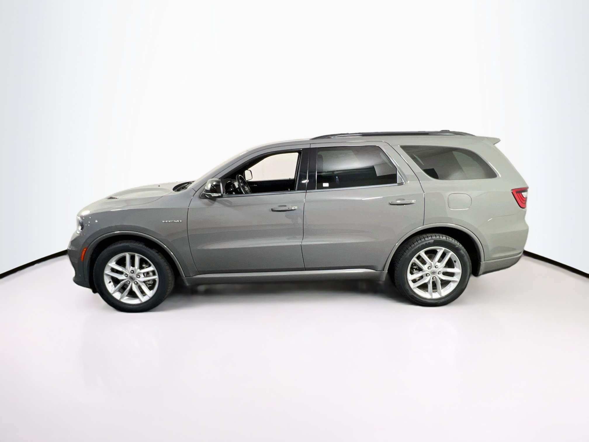 Used 2023 Dodge Durango R/T AWD/4WD image 8