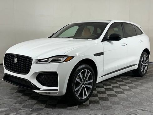 Certified 2026 Jaguar F-PACE R-Dynamic S image 2