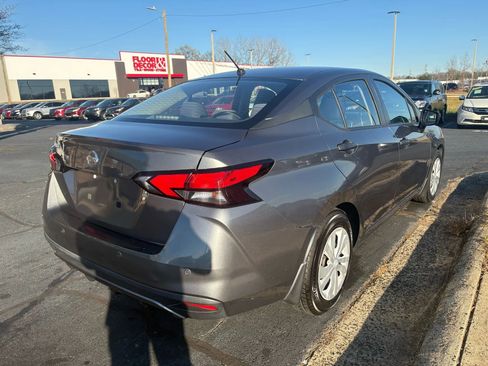Used 2021 Nissan Versa S image 7