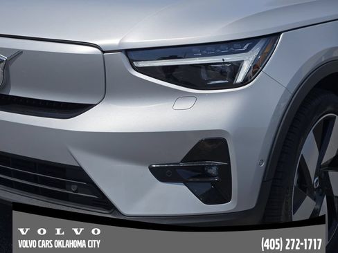 Certified 2023 Volvo XC40 Recharge Ultimate AWD/4WD image 8