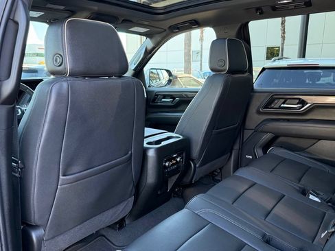 Used 2025 GMC Yukon Elevation AWD/4WD image 27