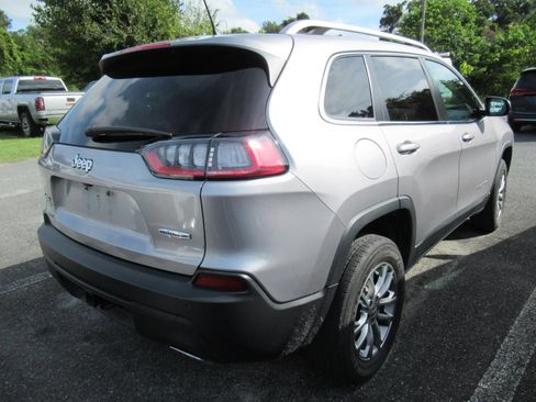 Used 2021 Jeep Cherokee Latitude Lux w/ Comfort/Convenience Group AWD/4WD image 4