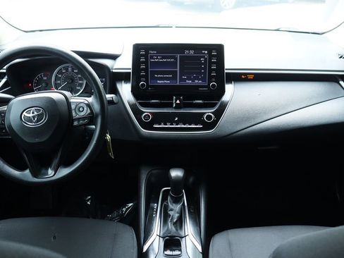 Used 2021 Toyota Corolla LE image 31