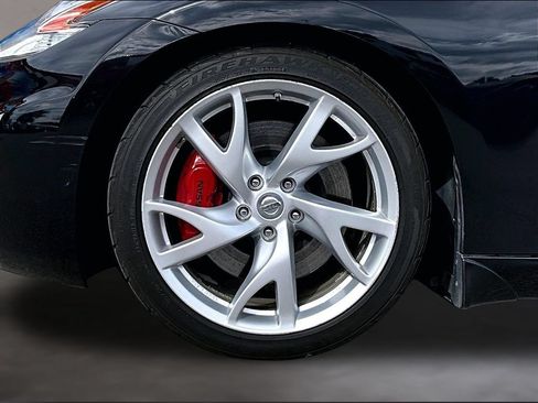 Used 2016 Nissan 370Z Touring Sport RWD image 10