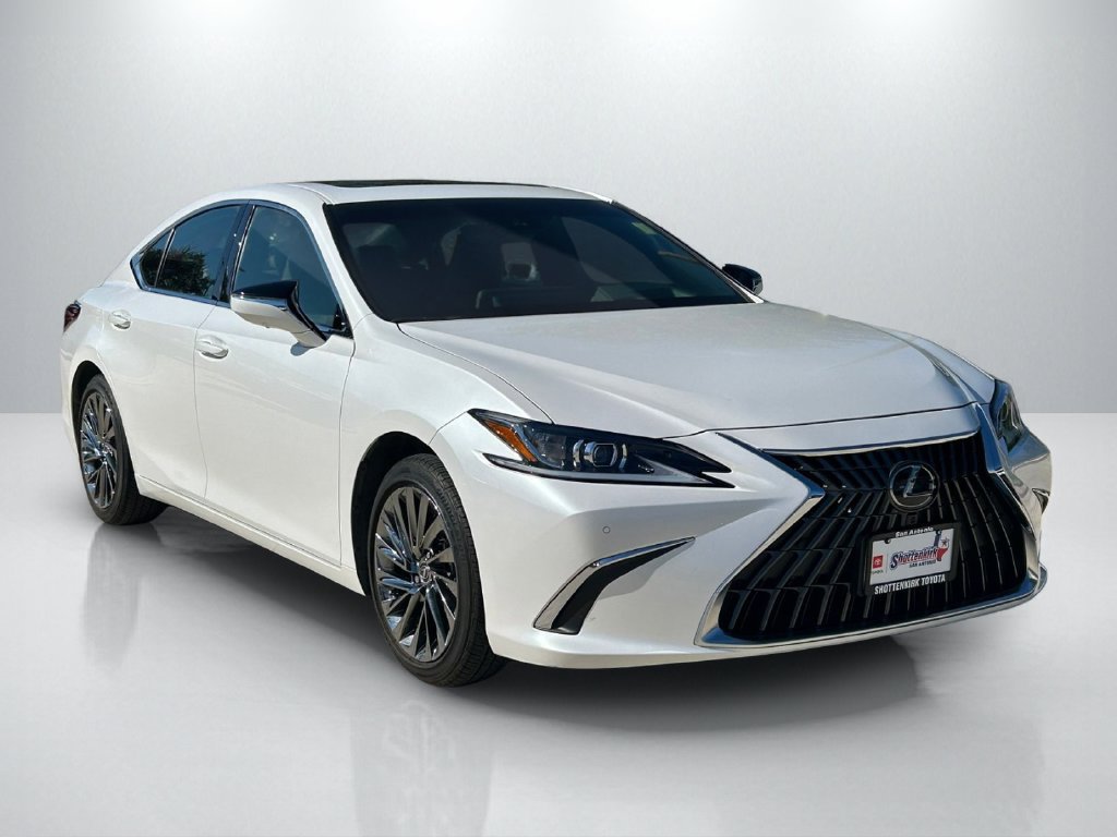 Used 2024 Lexus ES 300h w/ Technology Package FWD image 3