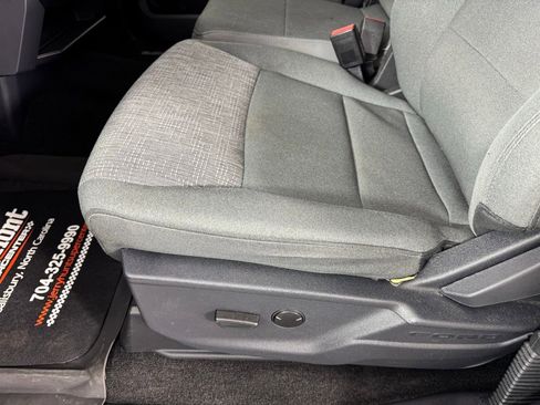 Used 2022 Ford F150 XLT AWD/4WD image 12