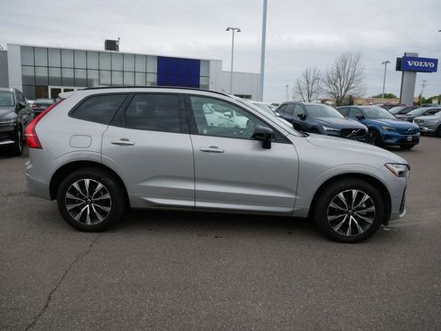 Certified 2025 Volvo XC60 B5 Plus w/ Climate Package AWD/4WD image 7