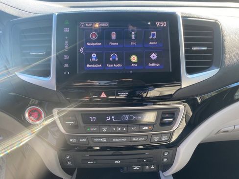 Used 2016 Honda Pilot Elite image 13