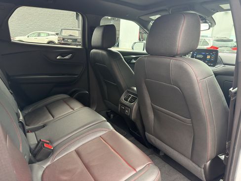 Used 2023 Chevrolet Blazer RS FWD image 19
