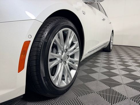 Used 2018 Cadillac XTS Luxury w/ Driver Awareness Package FWD image 10