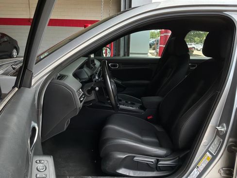 Used 2025 Honda Civic Sport image 10