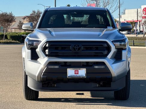 New 2026 Toyota Tacoma SR5 AWD/4WD image 8