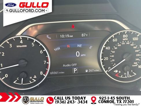 Used 2016 Nissan Murano Platinum w/ Platinum Technology Package FWD image 11