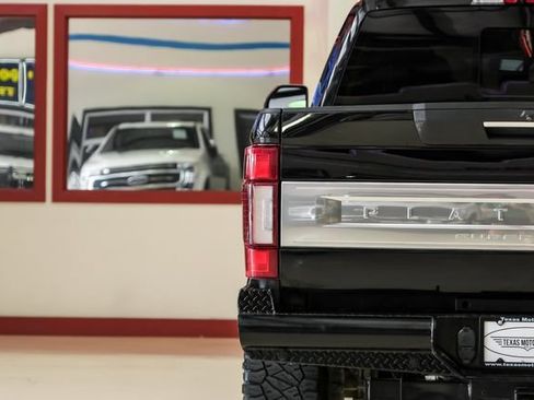 Used 2020 Ford F250 Platinum w/ FX4 Off-Road Package AWD/4WD image 43