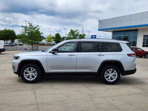 Used 2023 Jeep Grand Cherokee L Limited AWD/4WD image 4