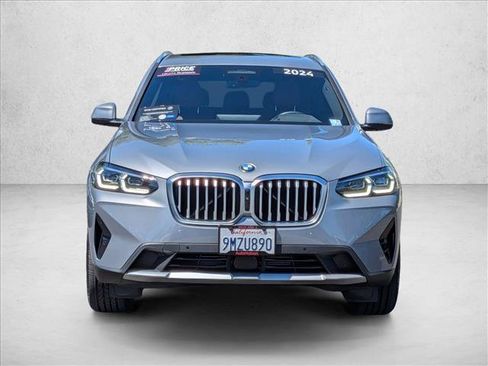 Used 2024 BMW X3 xDrive30i w/ Premium Package AWD/4WD image 2