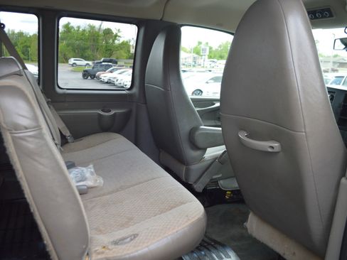 Used 2014 Chevrolet Express 2500 LS RWD image 18