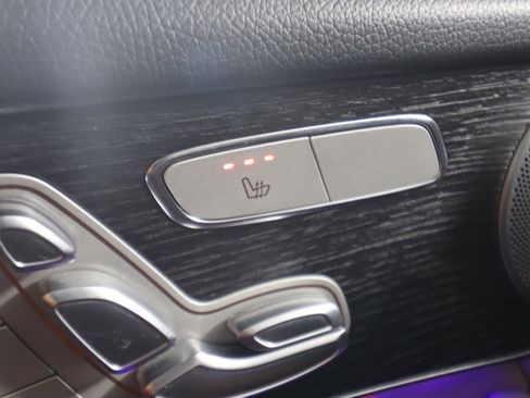 Used 2021 Mercedes-Benz GLC 300 image 21