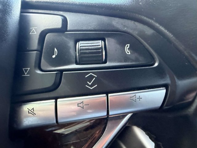 Used 2022 Cadillac Escalade ESV Sport Platinum w/ Heavy-Duty Trailer Package AWD/4WD image 25