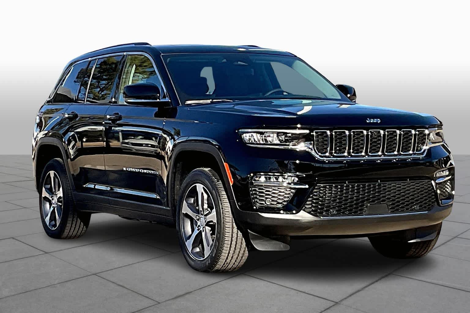 Used 2023 Jeep Grand Cherokee 4WD 4xe w/ Luxury Tech Group II image 2