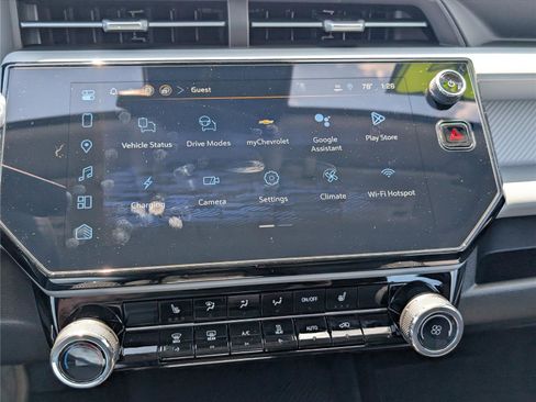 New 2027 Chevrolet Bolt LT FWD image 20