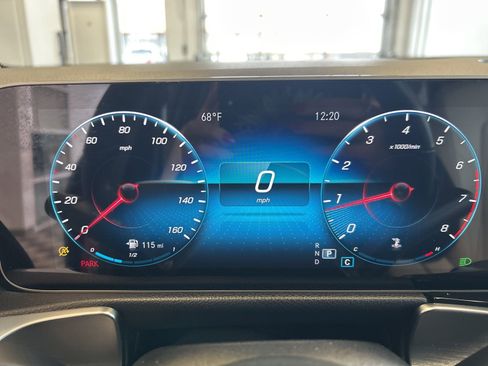 Used 2020 Mercedes-Benz GLB 250 GLB 250 image 26