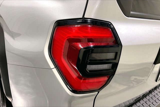 Certified 2025 Toyota 4Runner SR5 AWD/4WD image 30