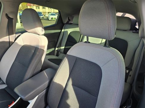 Used 2021 Chevrolet Bolt LT image 18