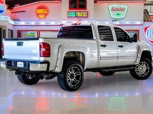 Used 2012 Chevrolet Silverado 2500 LT w/ Interior Plus Package image 3