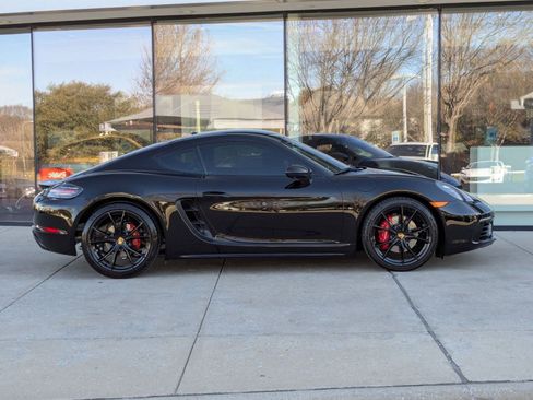 Certified 2025 Porsche 718 Cayman S image 8